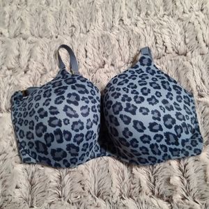 Victoria's Secret Incredible Bra